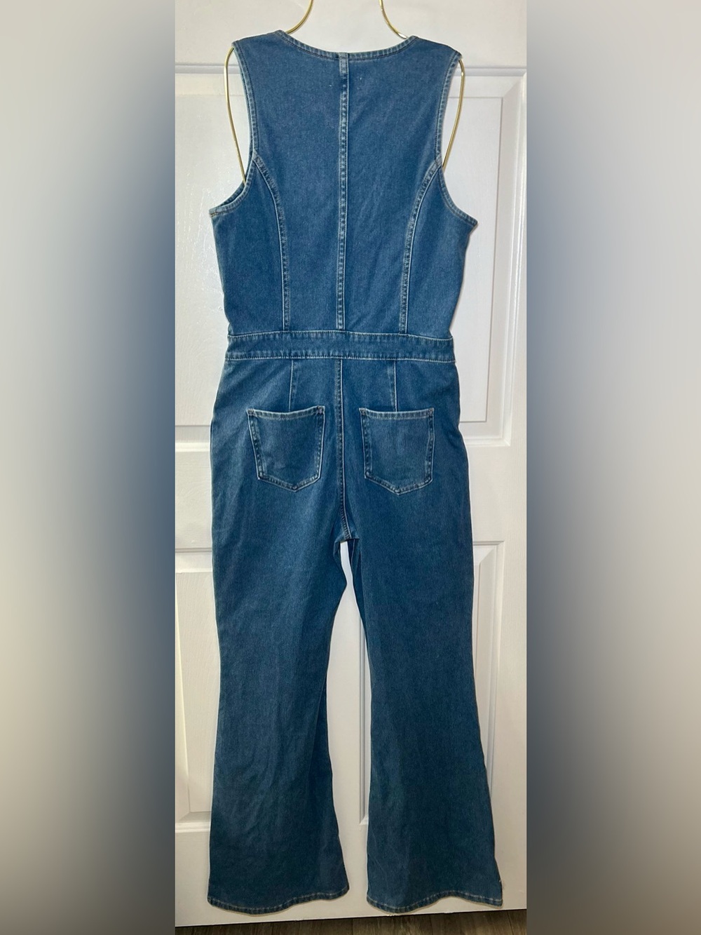 ✨ Jessica Simpson Denim Flare Jumpsuit Whishered Blue Retro 70s Size 8 - Picture 7 of 8